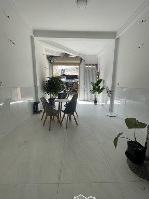 bán nhà mặt tiền 40m2 4 tầng ngang 4,4m 4 tầng dòng tiền 42tr trương hán siêu q1 9.9 tỷ