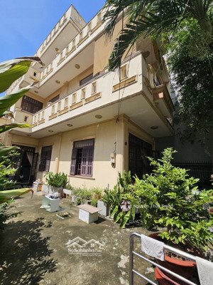 bán nhà đường cách mạng tháng tám, 188m2, 2 lầu, hxh, giá siêu rẻ 28 tỷ còn tl