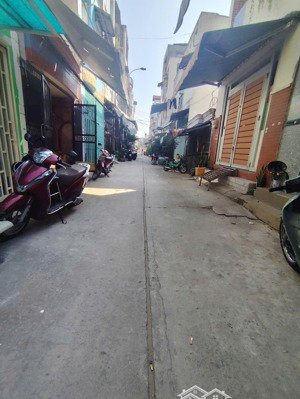 nhà 2 tầng đúc thật - 4x10- nguyễn quý yêm - hẻm ô tô - sát kdc nam hùng vương k lộ giới - k qh