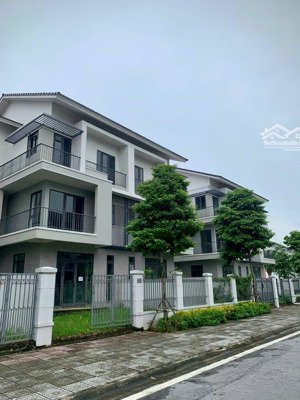 mua giá gốc chủ đầu tư .chiết khấu 10 % .nhanh tay lh e bằng số lượng căn có hạn