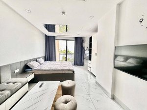 cho thuê chdv gần 40m2 full nội thất ban công lớn nằm ngay trung tâm sầm uất nhất bình thạnh gần q1