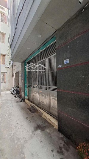 bán nhà chính chỉ tại cầu giấy nhỉnh 9 tỷ, 41m2 5 tầng mt 5m 7 phòng, hđ cho thuê/20tr/tháng