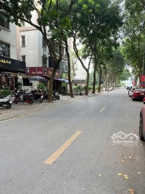 cho thuê mặt bằng siêu đẹp tại kđt việt hưng phù hợp làm văn phòng, spa, siêu thị. lh: 