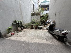 phúc lợi - long biên, sđcc, siêu hiếm, 30m, mt 4m, vị trí đắc địa, trung tâm phúc lợi.