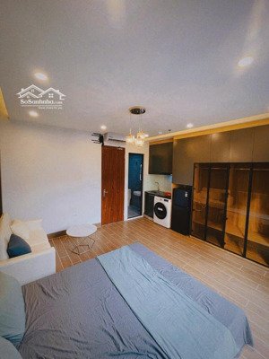 toà ccmn đê la thành - kim hoa, gần uỷ ban phường, căn góc, 3 thoáng, 18pkk, dt 1.2 tỷ/năm