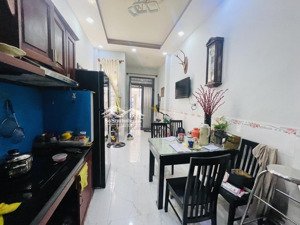 nam kỳ khởi nghĩa - quận 3- nhà đẹp 4 tầng- hiếm trong khu vực- chỉ 6.9 tỷ.