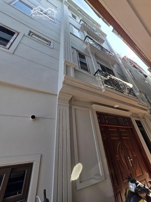 nhà mới có thang máy tại phú thượng - tây hồ - ôtô đỗ cổng