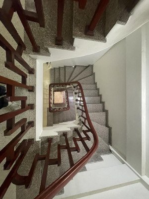 bán nhà đào tấn 34m2 5 tầng nhà đẹp ở luôn 50m ra mặt phố giá 10.5 tỷ lh 