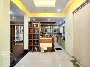 biệt thự tên lửa có hầm + 3pn dt 200m2 giá 35 tỷ tl