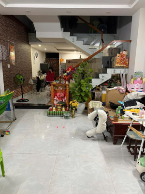 bán nhà 2 tầng đường phạm công trứ - đấu lưng phạm hùng