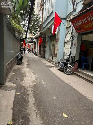 Bán nhà mặt phố Phùng Khoang ngay cạnh Lương Thế Vinh 42m mặt tiền 3,3m vuông vắn 11 tỷ