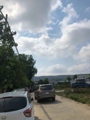 thanh lí trước tết chính chủ cần bán gấp nền 125m2 phun thổ cư 100% lúc mua 2tỷ giờ bán lổ lại 1tỷ8