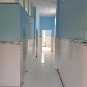 nhỉnh 1 tỷ - hẻm xe hơi - 64m2 - gần kdc phong phú 4