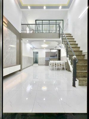 nhà 1 trệt 1 lửng 2pn (có pn trệt) hẻm 5m cuối tân kỳ tân quý bình tân nhà mới , ở ngay giá 1,59 tỷ