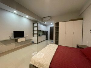 cho thuê botanica premier full nội thất y hình gần sân bay giá 12triệu nhà sạch đẹp