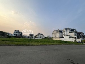 view sông ông lớn ,sổ đỏ ,kdc t30 ,5x20=100m2 đường 22m giá 8.3 tỷ lh vương 