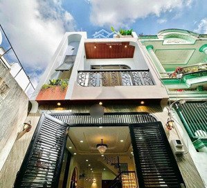 nhà lạc long quân góc 2mt - nhà 41m2 có sổ gần cv văn hóa đầm sen - thuê khoán 10tr sổ riêng