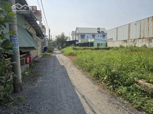 đất ngang 8m đường ô tô xây dựng hoàn công ngay. bình mỹ củ chi