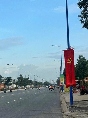 đẹp tuyệt vời mặt tiền võ văn kiệt kd vạn nghành nghề trung tâm phường bình dương 10x30m thổ cư fui