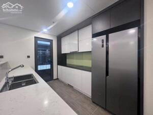 Bán gấp căn hộ chung cư cao cấp Ngoại Giao Đoàn – DT 130m2 – Căn góc 3PN.