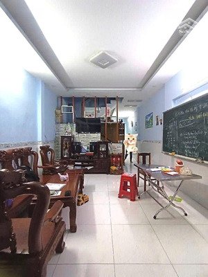 nhà 2 lầu đẹp, mới vào ở ngay (hàng hiếm) đặng văn bị, trung tâm thủ đức