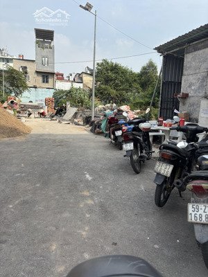 bán đất nền đường bùi văn ba quận 7 giá: 8 tỷ 776 triệu diện tích 75m2