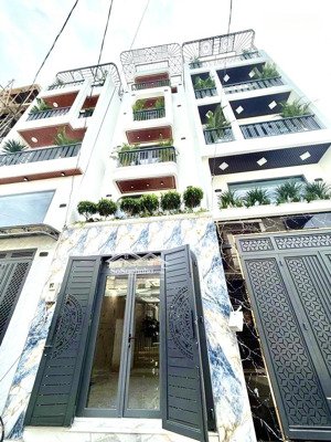 nhà có thang máy, full nội thất- 5 tầng-dt 4x16m- gần chợ cầu đồng - thạnh lộc ,quận 12 - 7.7 tỷ