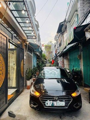 nhà đẹp huỳnh văn nghệ p15 tân bình .tặng full nội thất như hình chỉ việc vào ở.xe hơi vào nhà .