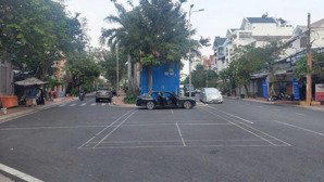 ngang khủng 10.5m mặt tiền kinh doanh đường số cao lỗ q8 nhà 5 tầng (186m2) nhỉnh 27 tỷ. 