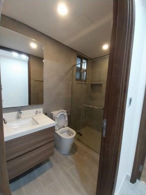 bán nhanh căn hộ 2pn midtown giá tốt nhất thị trường, 9,4 tỷ + có ô xe. lh thảo