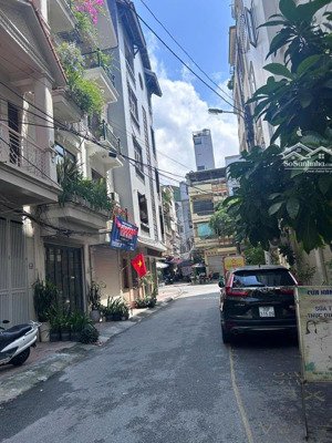 chỉ 13,8 tỷ có ngay nhà hoàng quốc việt, 6 tầng mới ở ngay cho vợ chồng trẻ.