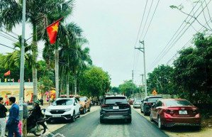 siêu hiếm- đất tại lõi đô thị hòa lạc- sát khu tđc vai réo- quốc lộ 21 sầm uất- metro-đhqg- khu cnc