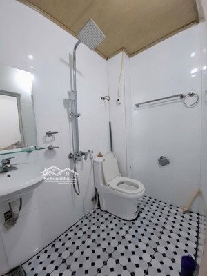 cho thuê nhà 3 tầng 2 mặt tiền chính chủ