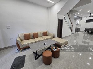 chỉ 8.4 tỷ 56m2 nhà ngõ 42 sài đồng 4 tầng mới tinh - sát hồ, ngõ víp