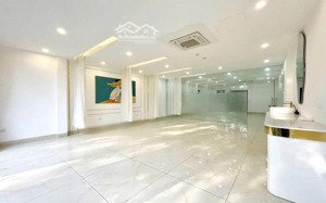 chung cư nhà dòng đội cấn ba đình ngõ rộng 70m2, 8 tầng, mt 5m. giá 17 tỷ. doanh thu 100tr/1 th