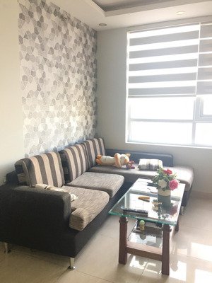 the cbd 2 phòng ngủ, 65m2, tầng trung, giá 11 triệu, nội thất đầy đủ, lh: minh