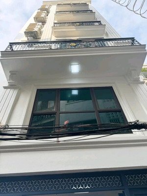 cho thuê nhà mặt phố hàng điêú , dt: 100 m x 5 tầng ,mặt tiền: 5 m ,giá: 85 triệu / tháng