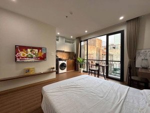 căn hộ studio ban công full nội thất máy giặt riêng , tô hiến thành ,quận 10 ( gần toà nhà viettel)