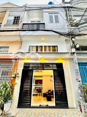 nhà gần aeon tân phú đường đỗ nhuận 47m2. sổ hồng riêng chính chủ