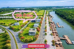 đất view sông 18 triệu/m2 ngay dự án sungroup 13.500 tỷ. sẵn sổ ký công chứng luôn.lh 