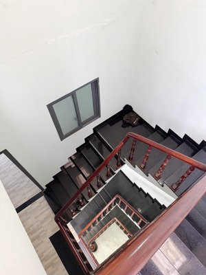 cho thuê nhà mặt phố tại tỉnh lộ 43, 100m2, 4pn, 4wc, 3 tầng, thủ đức, hcm