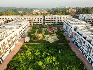 4 tỷ: có ngay nhà phố 1 trệt 3 lầu tại trung tâm - sổ hồng trao tay! lh 039