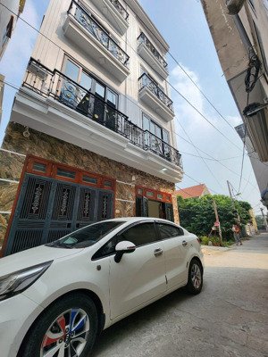 nhà 4.1 tỷ view nhà văn hoá tổ 16 phường yên nghĩa, 5 tầng (33m2), 