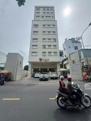 bán tòa nhà mt nam kỳ khởi nghĩa - dt: 22x23m - 2 hầm + 14 lầu - hđt: 2 tỷ/th - giá: 340 tỷ tl