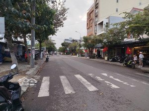 cơ hội hiếm có cho anh chị sở hữu 1 mảnh đất kim cương_sát mặt đường phan tứ_ba bước ra biển_dt:85m