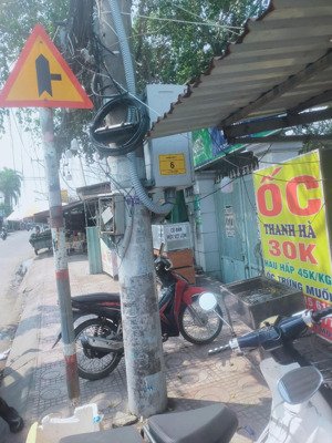 siêu phẩm mới mặt tiền đường lê văn lương sổ hồng riêng có công chứng ngay