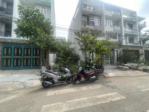 nền 110 m2 (5x22m) hướng tây bắc vị trí đẹp tại quận 8 kdc phú lợi