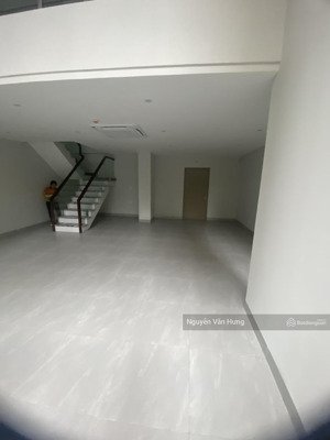 cần bán gấp căn góc shop khối đế d.a dragon castle hạ long full giá 3.9ty kd cho thuê 15-25tr/tháng