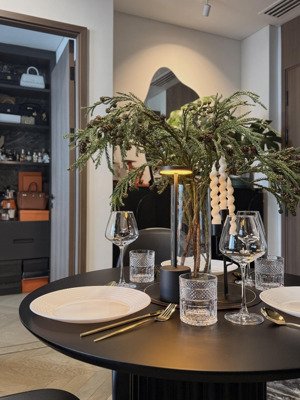 chính chủ bán lumiere riverside 2pn - lầu cao - giá đầu tư lâu dài - nhà đẹp hơn ảnh - sẵn sổ hồng