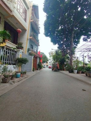 125m2, đức giang - lý sơn, mt 5.2m, chào 18.9 tỷ, ô tô phân lô, ôtô tránh 4 tầng, ô chờ thang máy